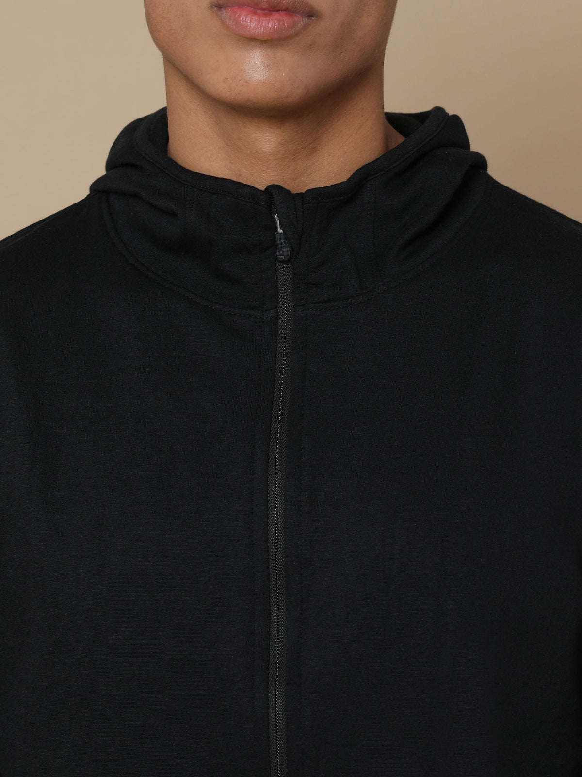 Classic Black zipper hoodie feature details – high neck and kangaroo pockets – Printello